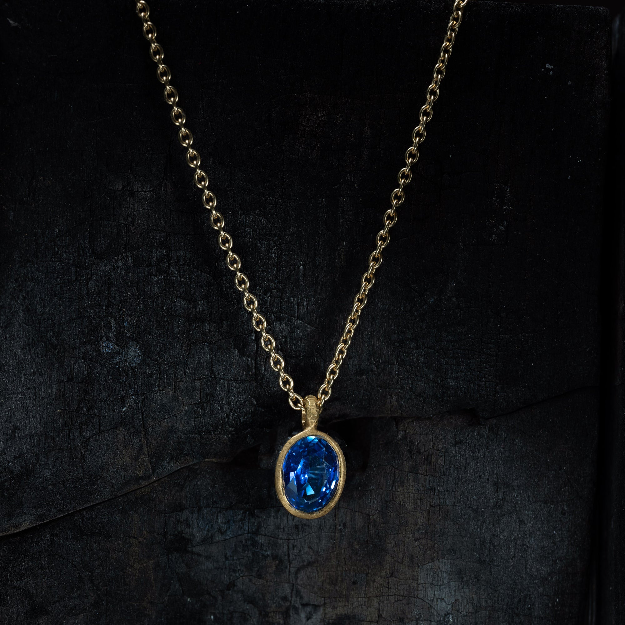 Oval Sapphire Necklace