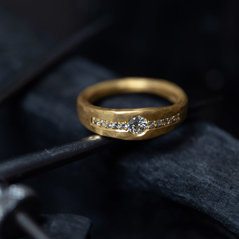 22Ct Gold Ring With Diamonds