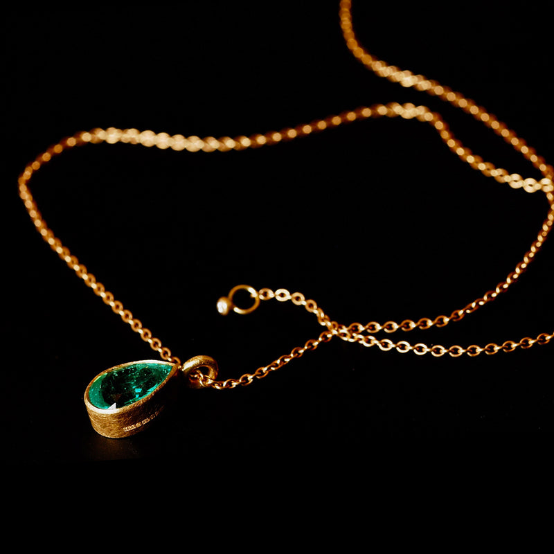 Pear Shaped Emerald Necklace