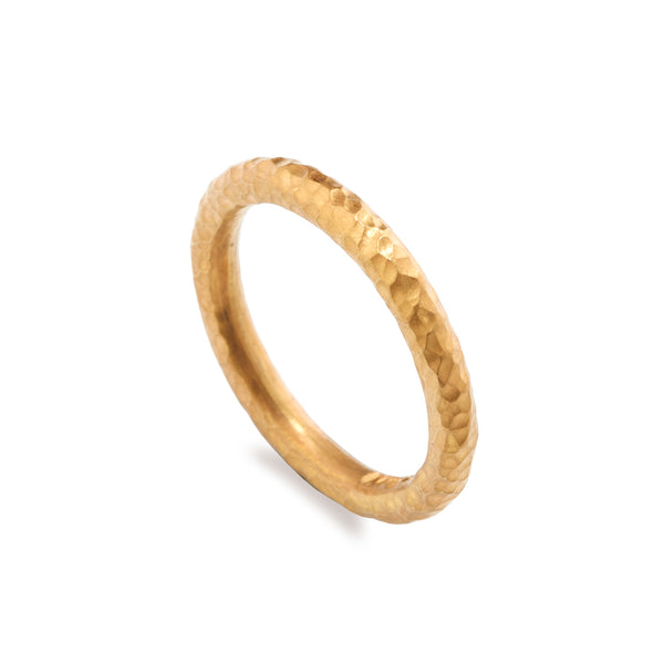 2.5mm Pinched Gold Ring